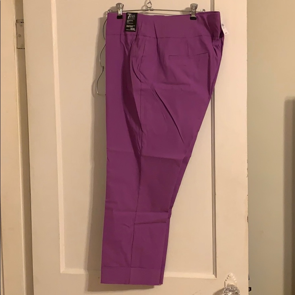New York & Co High waist pull on crop pant